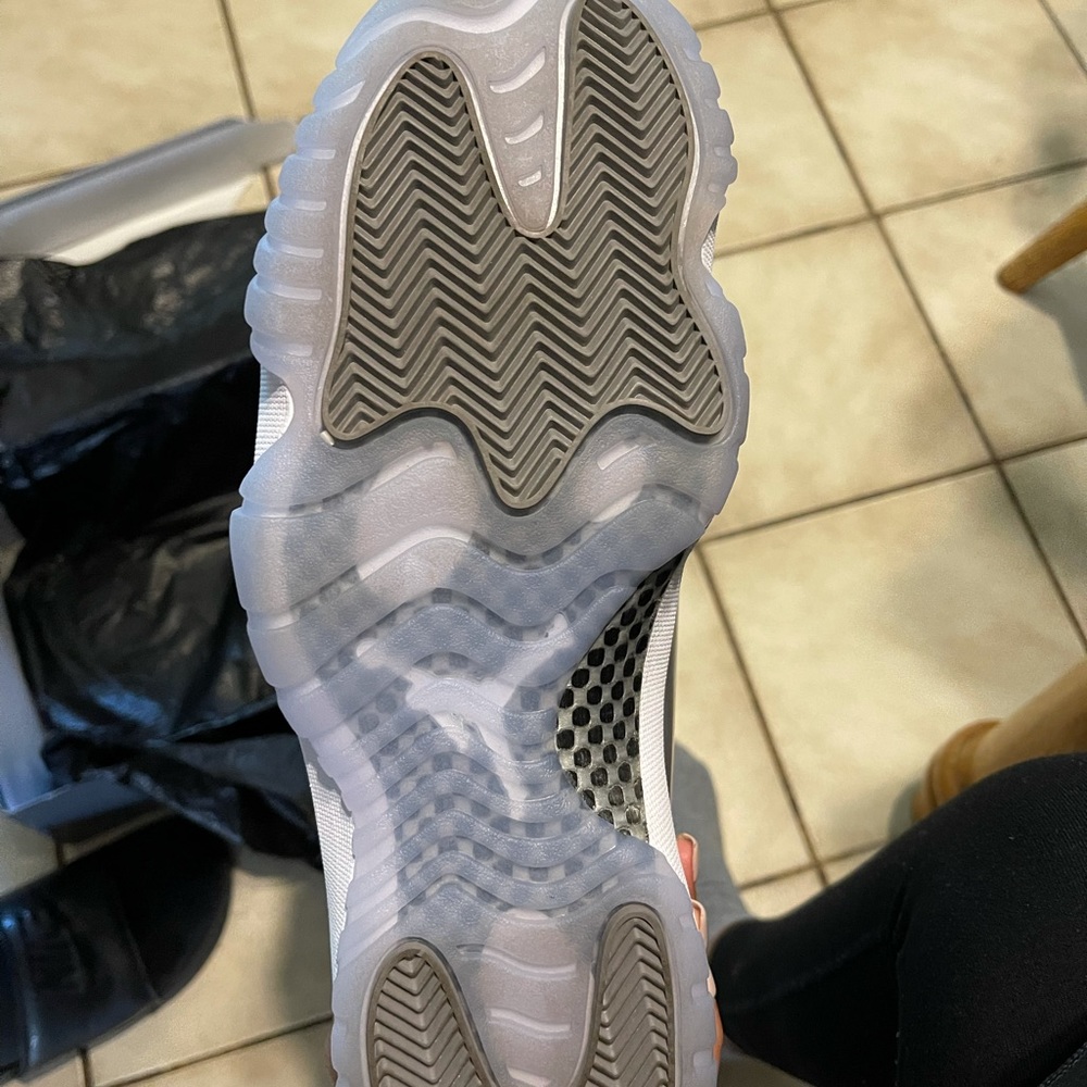 Cool greys - Picture 3 of 3